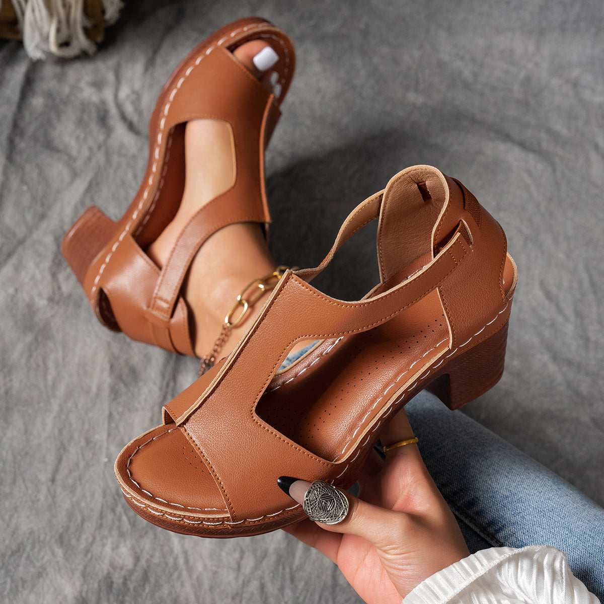 🔥 Last Day 70% OFF - Women's Chunky Heel Sandals